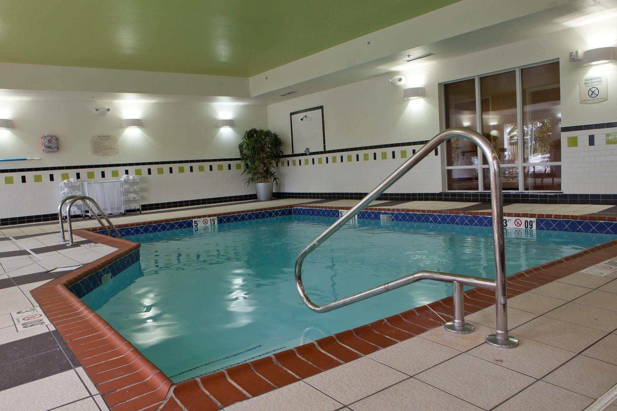 Fairfield Inn And Suites Flint Fenton Экстерьер фото